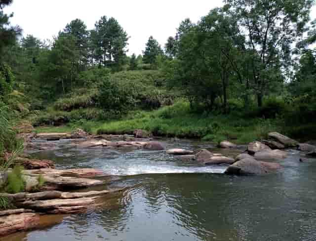 青海铁路乘务员学校-铁路学校就业安排、天坤集团岗前培训