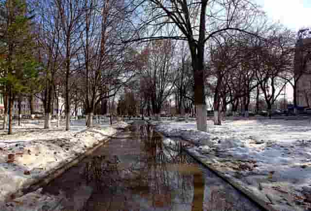 商场里面如何能快速找到自己的车，反向寻车系统，找亚希智能